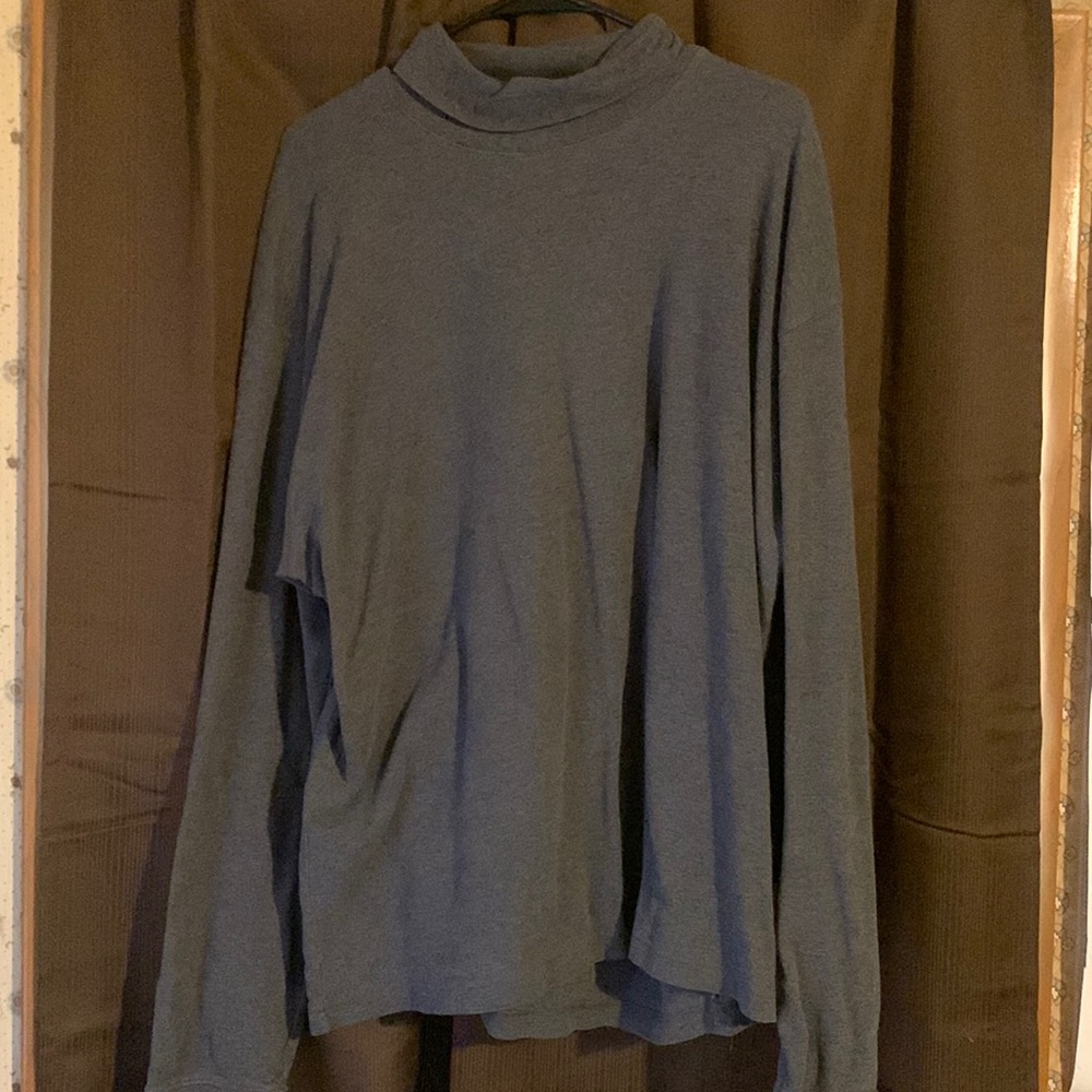 XXL MENS, dark grey turtle neck, never worn
